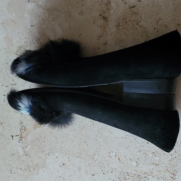 VANELI black suede with tri-colored dyed rabbit fur flats. SIZE 6 - Picture 7 of 9